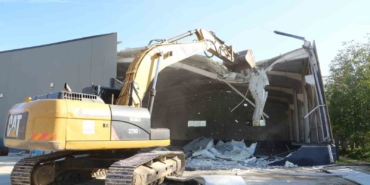 Nilüfer’de imara aykırı iki yapı yıkıldı