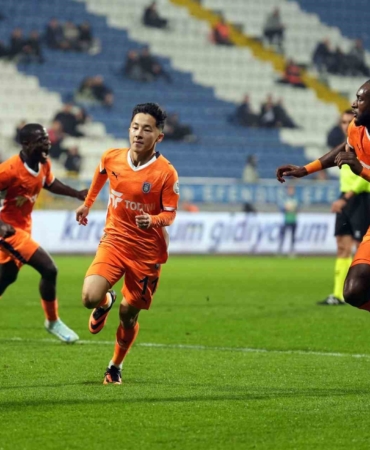 Başakşehir’de Jerome Opoku, Fenerbahçe maçında yok