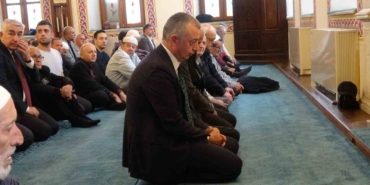 Kocaeli Valisi Aktaş, Atatürk’ün ölümünün 87. yılı için okutulan mevlide katıldı