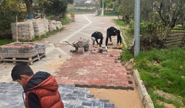 Bayırköy’de bakım ve onarım çalışmaları ile yollar daha güvenli hale getiriliyor