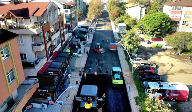 Körfez’de hafta sonu asfalt mesaisi