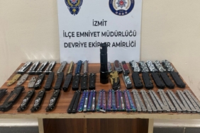İzmit’te iki çocuğun üzerinde 52 kesici alet ele geçirildi