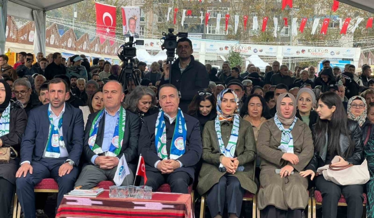 Sultangazi’de 8. Hamsi Festivali coşkusu