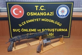 Osmangazi’de ruhsatsız silah operasyonu: 3 gözaltı