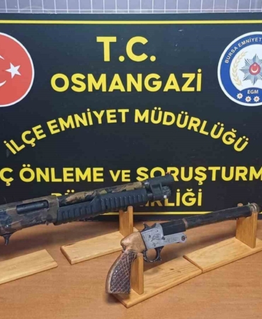 Osmangazi’de ruhsatsız silah operasyonu: 3 gözaltı