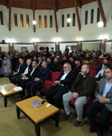 Aile okulunda ’tesettür ve mahremiyet’ ele alındı