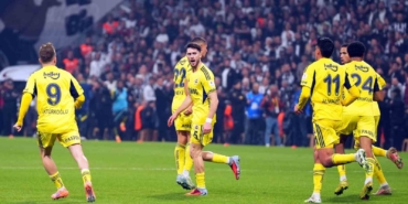 Fenerbahçe, galibiyet serisini derbide de sürdürdü