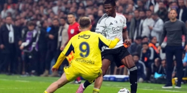 Trendyol Süper Lig: Beşiktaş: 2 - Fenerbahçe: 2 (İlk yarı)