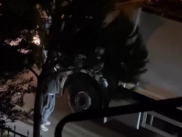 Ataşehir’de trafikte çöp kamyonu şoförüne levyeli saldırı kamerada