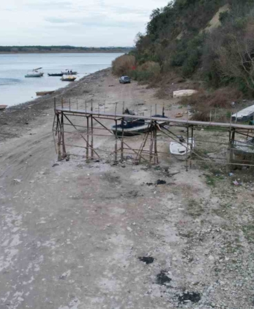 Terkos Gölü’nde su seviyesi 10 metre çekildi