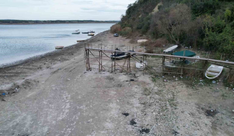 Terkos Gölü’nde su seviyesi 10 metre çekildi