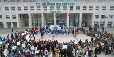 Nilüferli çocuklardan ’gelecek’ için anlamlı yürüyüş