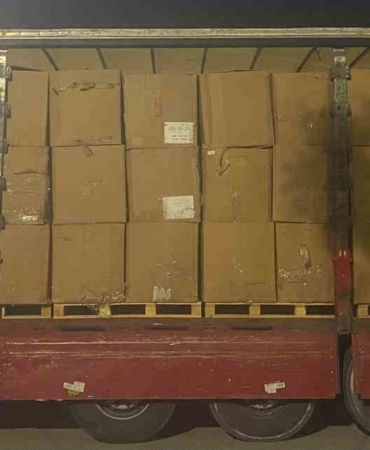 Kocaeli’de sahte belgeli tırda tonlarca kaçak tütün ele geçirildi