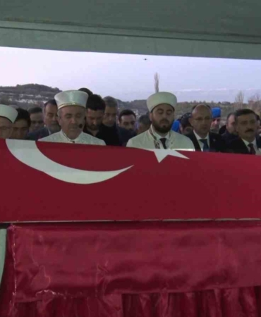 Şehit Astsubay Ramazan Yağız, Bursa’da son yolculuğuna uğurlandı
