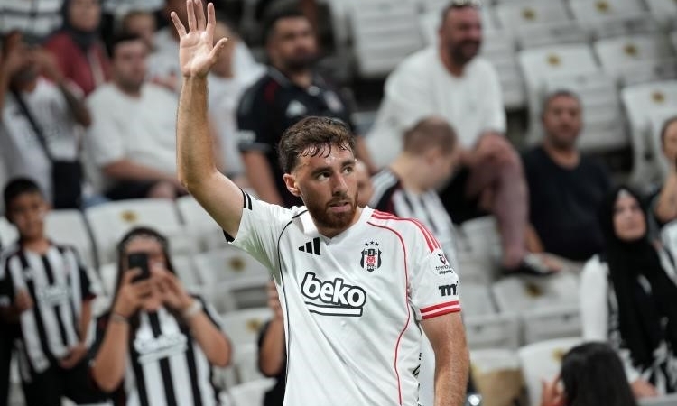 Orkun Kökçü kariyerinin en hırçın dönemini yaşıyor