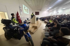Çanakkale’de motorsiklet sürücülerine eğitim