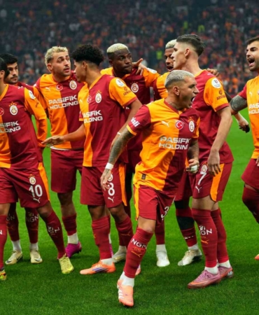 Abdülkerim Bardakcı, Galatasaray ile ligde 100. maçını oynadı