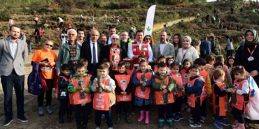 Bursa’da kitaplardan yeşerecek ormana ilk tohumlar bırakıldı