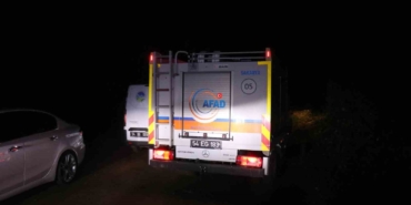 Araç yanında tüfek ve kan izleri, cesedi ise 150 metre aşağıda bulundu