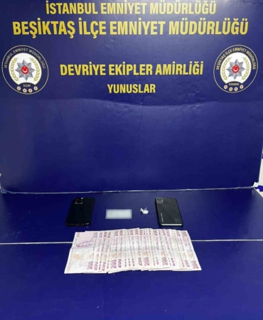 Kablolara bağlı düzenekten uyuşturucu çıktı: Otomobil sürücüsü gözaltına alındı