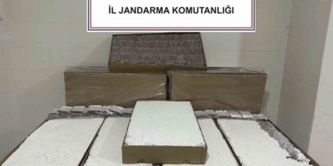 Çanakkale’de kaçakçılık operasyonu: 120 bin dolu makaron yakalandı