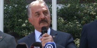 İsmet Büyükataman’dan Dervişoğlu’na sert tepki: "Emperyalizmin sandalında boşuna kürek çekmektedir"