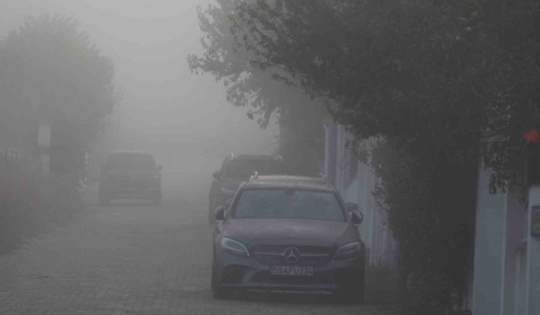 Tekirdağda yoğun sis etkili oldu: Kent adeta sisin içinde kayboldu