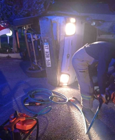 Havran’da kamyon ile kamyonet çarpıştı: 1 ölü, 1 yaralı