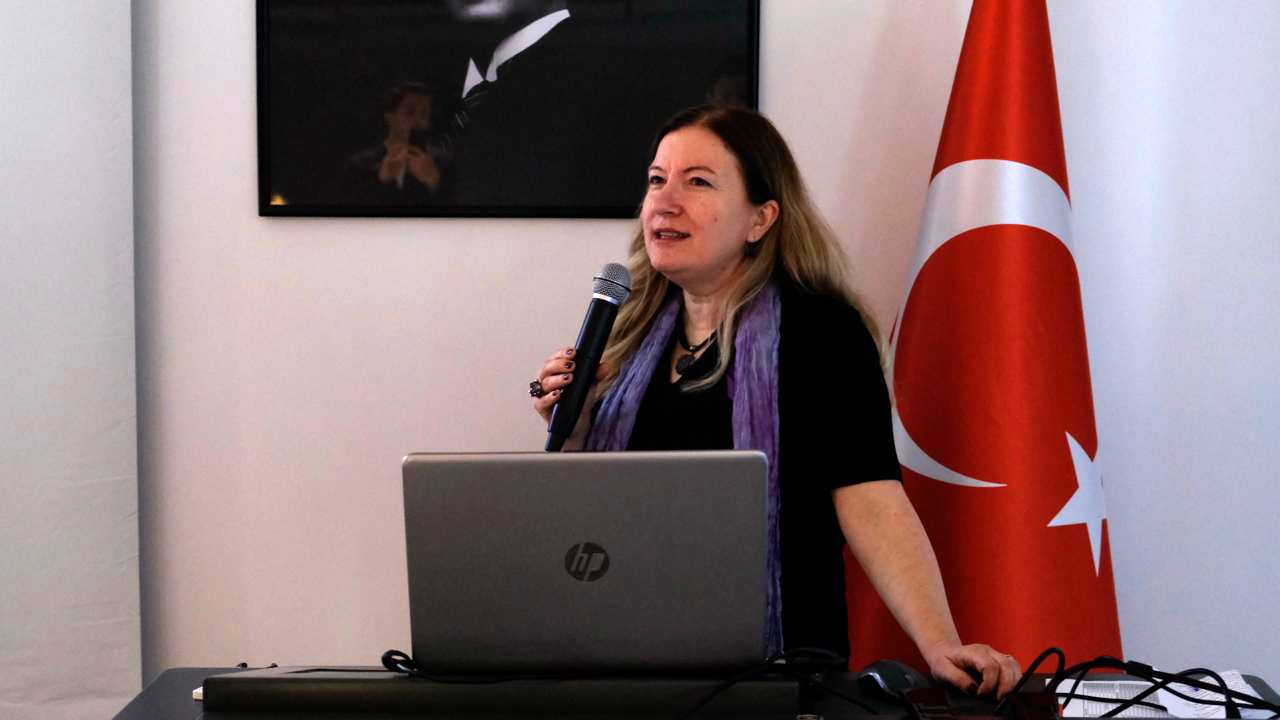 Prematüre bebeklerde "altın saat" hayat kurtarıyor