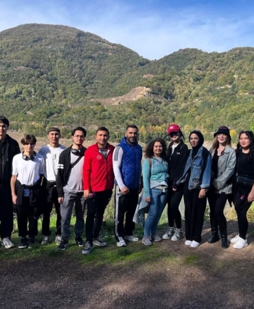 SUBÜ öğrencileri Yuvacık’ta doğa yürüyüşü yaptı