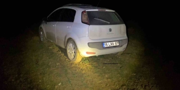 Polisin dur ihtarına uymadı, çamura saplanınca yaya olarak kaçtı