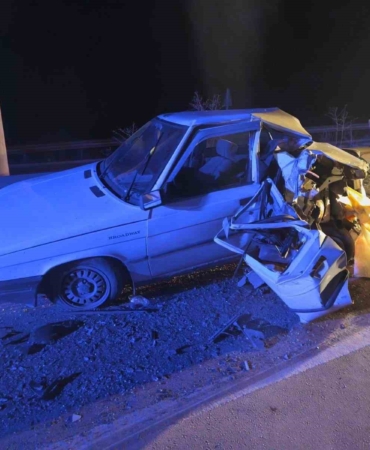 Bilecik’te tır otomobile arkadan çarptı: 1 yaralı