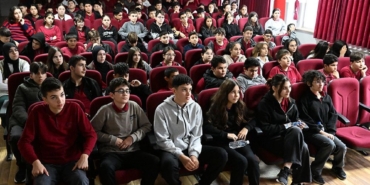 Gaziosmanpaşa Belediyesi, öğrencilere afet bilinci aşılıyor