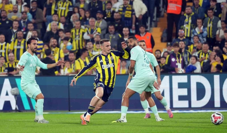 Trendyol Süper Lig: Fenerbahçe: 0 - Kayserispor: 0 (Maç devam ediyor)