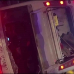 Otomobil ile çarpışan işçi servisi devrildi: 8 yaralı