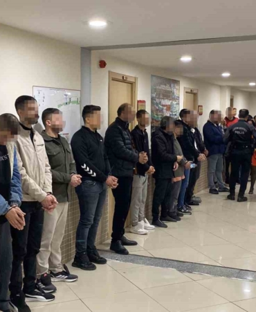 Dini duyguları istismar ederek dolandırıcılık yapan 55 şüpheli tutuklama talebiyle sevk edildi