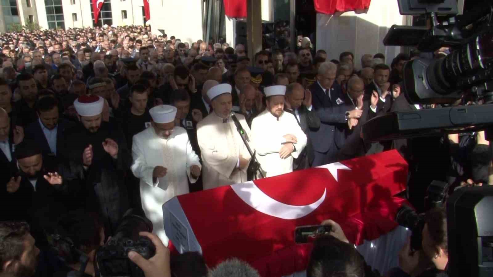 Pilot Hasan Bahar son yolculuğuna uğurlandı