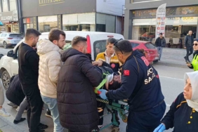 Bursa’da hafif ticari araç cipe çarptı: 1 yaralı