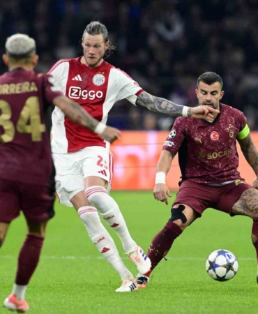 UEFA Şampiyonlar Lig: Ajax: 0 - Galatasaray: 0 (İlk yarı)