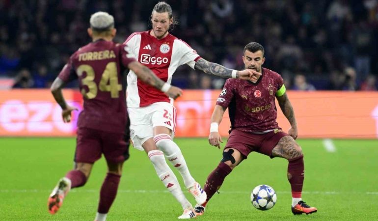 UEFA Şampiyonlar Lig: Ajax: 0 - Galatasaray: 0 (İlk yarı)