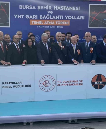 Bursa Şehir Hastanesi ve YHT Garı bağlantı yollarının temeli atıldı