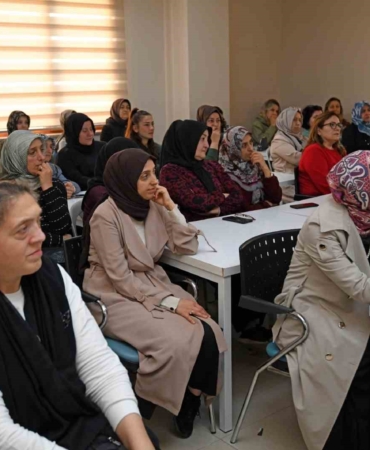 Osmangazi Belediyesi’nden ’Kadın ve Toplum’ başlıklı söyleşi