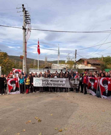 Nilüferliler, Ata’yı Mysia Yolları’nda andı