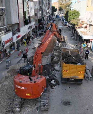 Mustafakemalpaşa ilçesinin altyapısı, yeniden inşa ediliyor