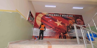 Esenyurt’taki okullarda ara tatilde bakım ve onarım çalışmaları devam etti