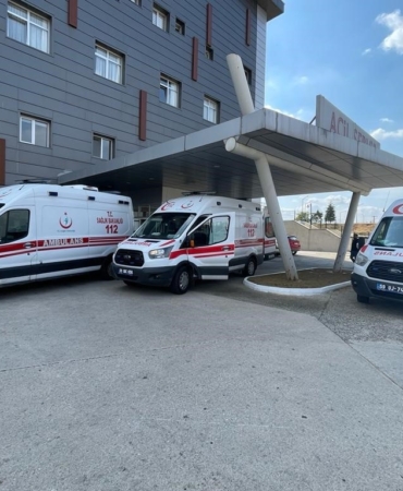 Mantardan zehirlenen 5 kişi hastanelik oldu