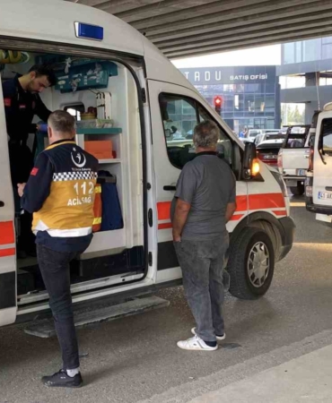 Kocaeli’de iki aracın çarpıştığı kazada 4 kişi yaralandı