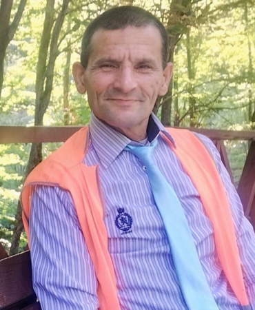 Üzerine ağaç düşen belediye işçisi hayatını kaybetti