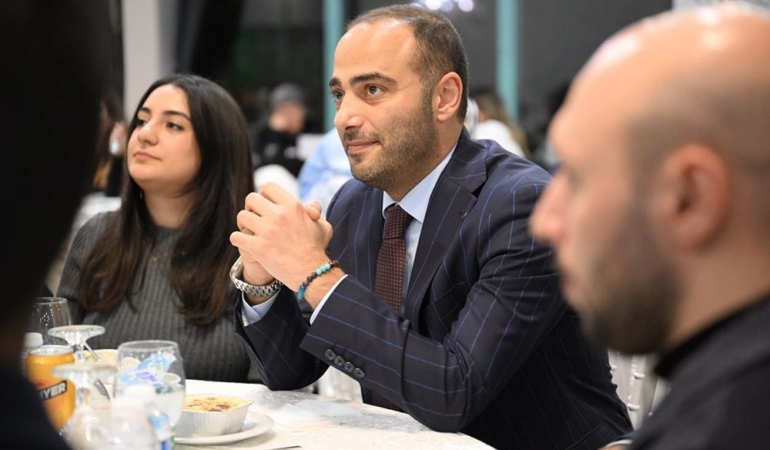 Gaziosmanpaşa Başkan Vekili Karadeniz 24 Kasım Öğretmenler Günü’nü kutladı