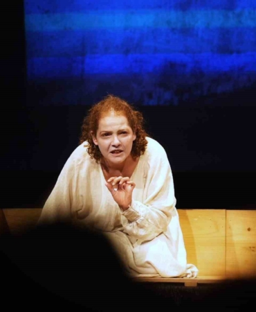 Beşiktaş’ta "Ten Rengi" tiyatro oyunu sahnelendi